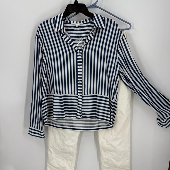 Jane & Delancy classic blue and white stripe button front shirt M NWOT - Picture 1 of 12
